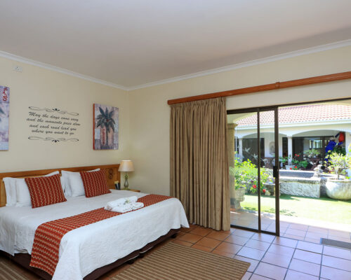Centre Court B&B Accommodation Centre Court Bed & Breakfast in Durban