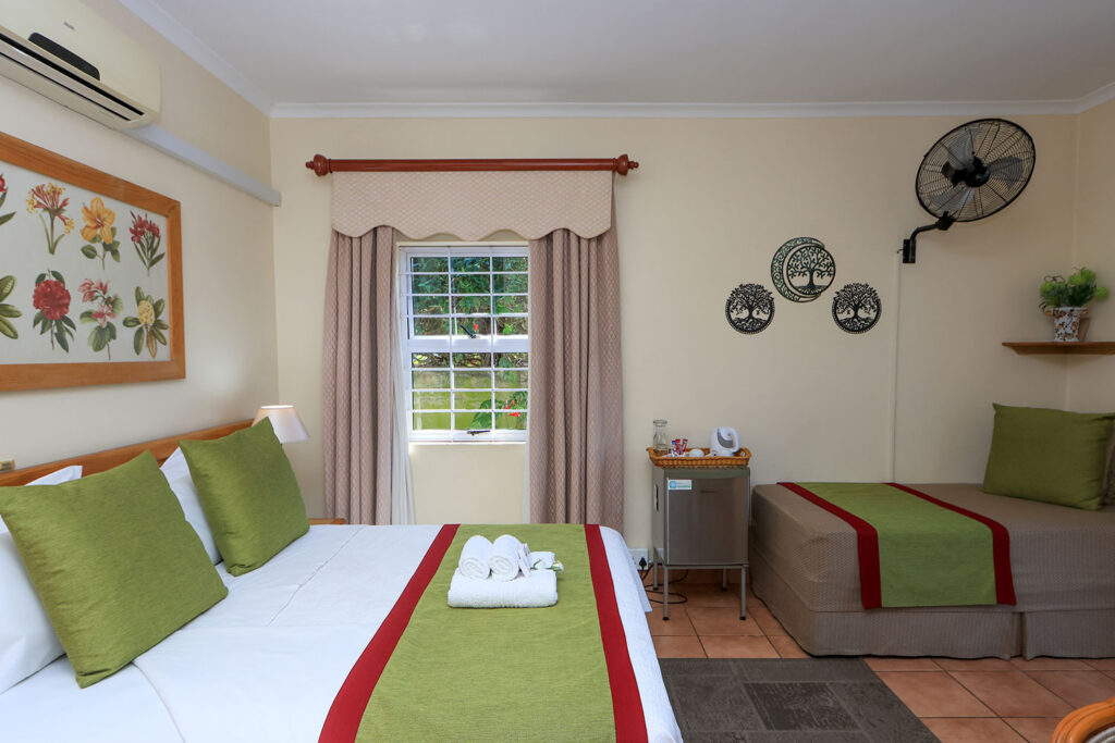 Centre Court Bed & Breakfast in Durban